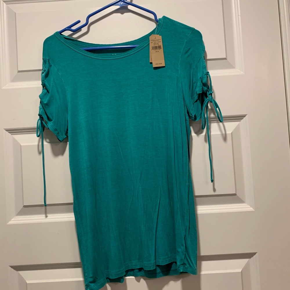Women’s American Eagle top